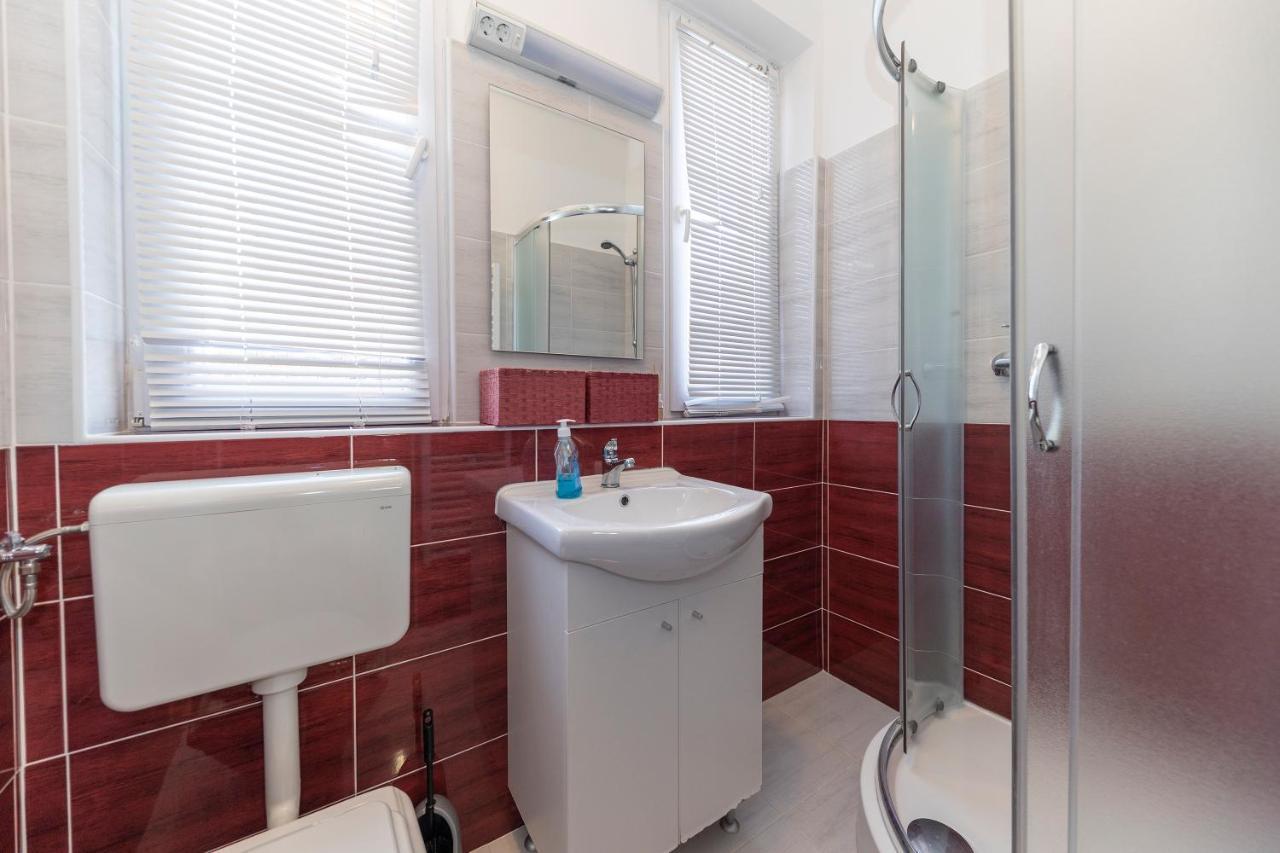 Apartman Lana Biograd Na Moru Zewnętrze zdjęcie